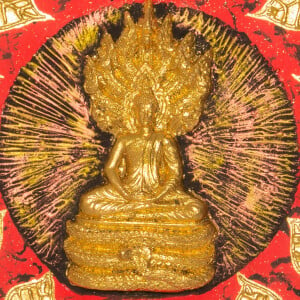 Thai Struktur Bild Buddha sitzend rot-gold - 60 x 60 cm