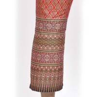 Pantalon avec des motifs colorés sarong thaï pour le massage thaïlandais Coleur: Rouge