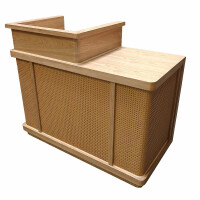 Rezeption Theke aus Holz mit Rattangeflecht