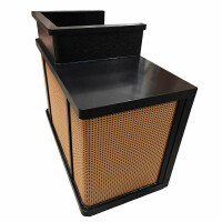 Rezeption Theke aus Holz mit Rattangeflecht